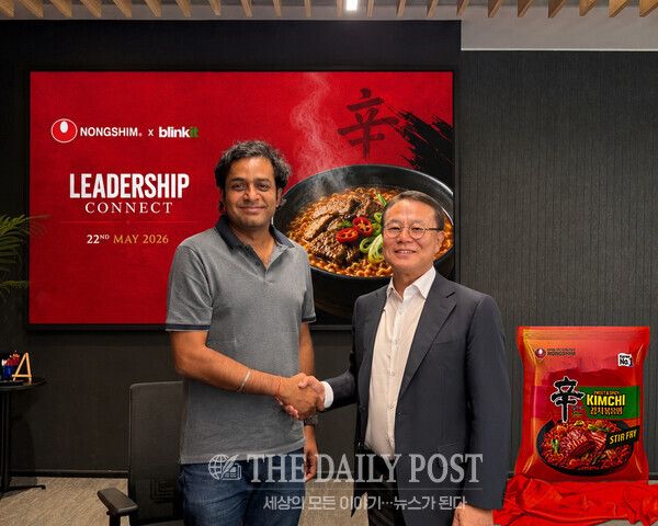 ©데일리포스트=사진 좌측부터 아니쉬 스리바스타바(Anish Srivastava)블링킷 CBO(Chief Business Officer), 조용철 농심 대표이사