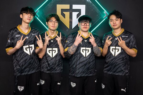 ▲젠지 e스포츠. (왼쪽부터) 폭시, 디지구팔, 태민, 피오/ 사진 = 크래프톤 제공