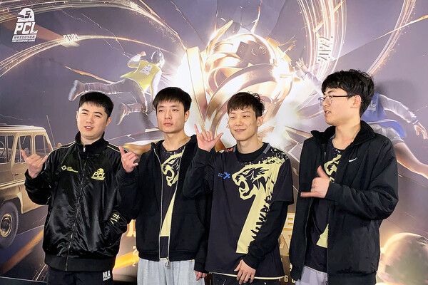 ▲17게이밍 선수들. (왼쪽부터) 쇼우베이, 수쥬, 릴고스트, 쇼우우디디 /사진 = 크래프톤 제공