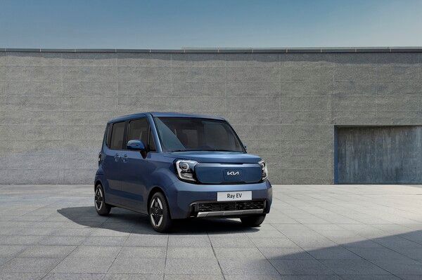 ©AP신문(AP뉴스)/ 이미지 제공 = 기아 ▲기아는 24일부터 ‘더 뉴 기아 레이’의 전기차 모델 ‘더 기아 레이 EV(이하 레이 EV)’의 사전계약을 개시한다.