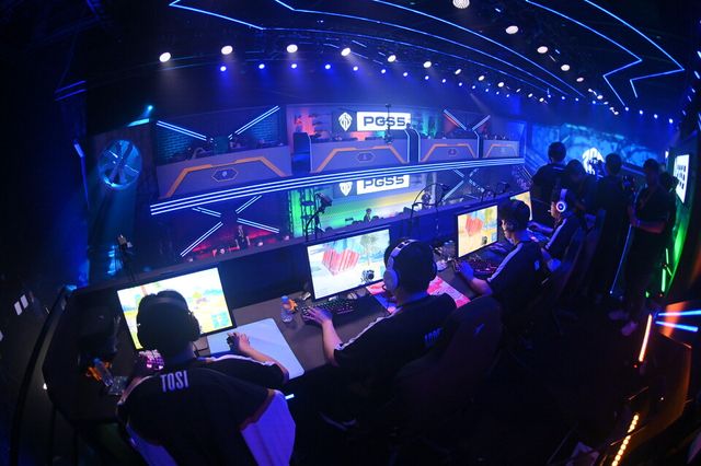 ©AP신문(AP뉴스)/ 이미지 제공 = 크래프톤 ▲젠지 선수단.