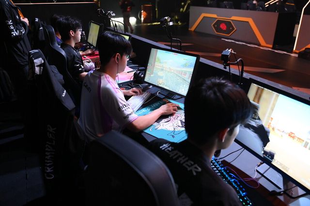 ©AP신문(AP뉴스)/ 이미지 제공 = 크래프톤 ▲광동 프릭스 선수단.