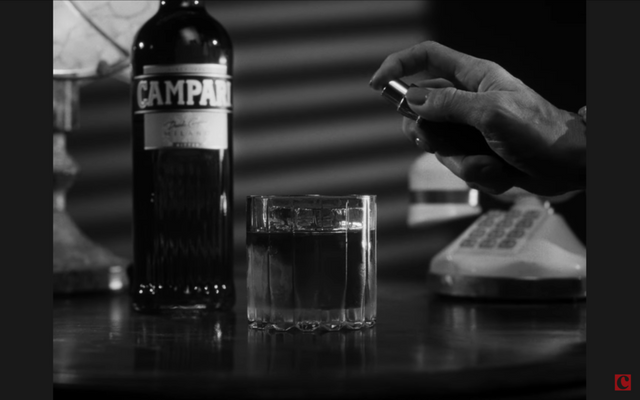 캄파리, „Last Orders“, 사진 유튜브 캡처