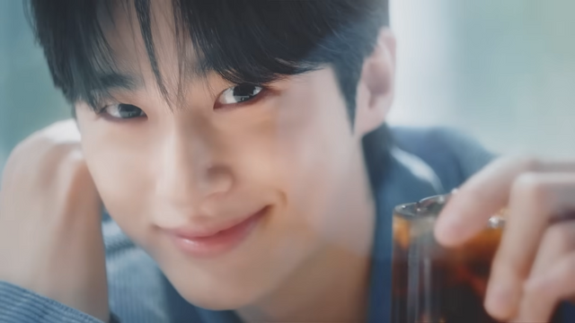 [AP신문 광고평론 No.1160]&nbsp; 이디야커피 모델 배우 변우석. 사진 이디야커피 유튜브 캡처ⓒAP신문(AP뉴스)