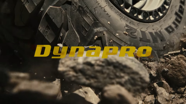 [AP신문 광고평론 No.1166]&nbsp; '다이나프로' 타이어를 클로즈업했다. 사진 한국타이어 유튜브 캡처ⓒAP신문(AP뉴스)