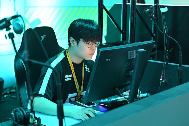 ©AP신문(AP뉴스)/ 이미지 제공 = 크래프톤 ▲젠지 '토시' 성윤모 선수