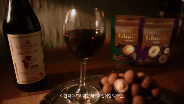 [AP신문 광고평론 No.1184]&nbsp; ​​​​​​​'페어링'을 주제로 다양한 조합을 보여준다. 사진 롯데웰푸드 유튜브 캡처ⓒAP신문(AP뉴스)