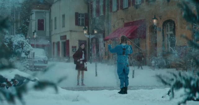 Magenta, MUW Saatchi & Saatchi: ‚Bubbles‘ 사진 유튜브 캡처