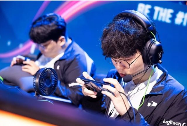 ©AP신문(AP뉴스)/ 이미지 제공 = 크래프톤 ▲(왼쪽부터) 디플러스 기아 파비안, 오살 선수