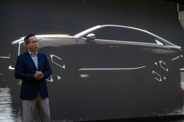 ©AP신문(AP뉴스)/ 이미지 제공 = 기아 ▲기아 국내사업본부장 정원정 부사장이 ‘더 뉴 K8 미디어데이’에서 환영사를 하고 있다.