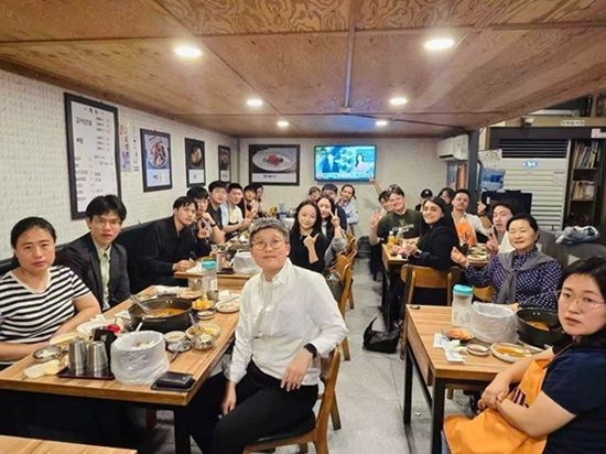 사진 = ‘2025 추석 글로벌 청년 교류 행사’ 만찬 현장 (사진=리하오)