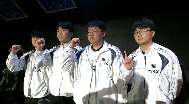 ©AP신문(AP뉴스)/이미지 = 크래프톤 중계화면 ▲DRX 펍지 팀. (왼쪽부터) '씨재' 최영재, '쏘이지' 송호진, '큐엑스' 이경석, '현빈' 전현빈 선수.