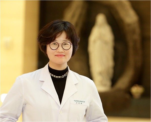 ©AP신문(AP뉴스)/이미지 제공 = 임성기재단 ▲임성기재단의 2025년도 희귀난치성질환 연구지원 사업 대상자로 선정된 가톨릭의대 조미라 교수