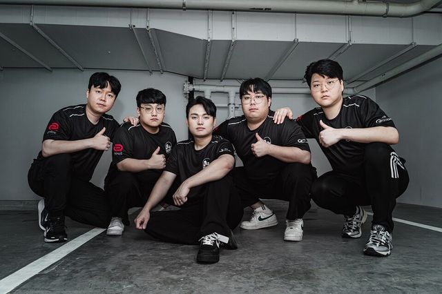 ©AP신문(AP뉴스)/이미지 제공 = 크래프톤 ▲(왼쪽부터) 배고파 '박프로' 박혜성, '아칸' 김민욱, '피오' 차승훈, '규연' 최규연, '성장' 성장환 선수.