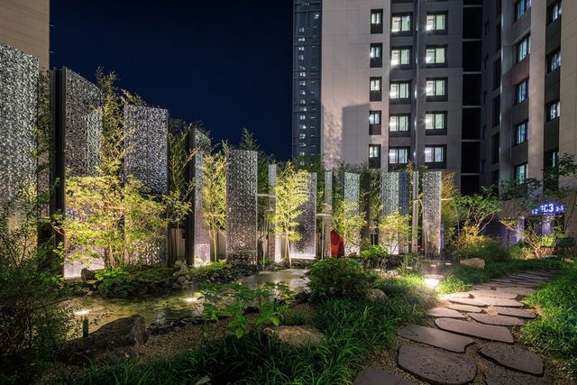 ©AP신문(AP뉴스)/이미지 제공 = 현대엔지니어링 ▲‘힐스테이트 소사역’ 수경시설(Vivarium) 전경.