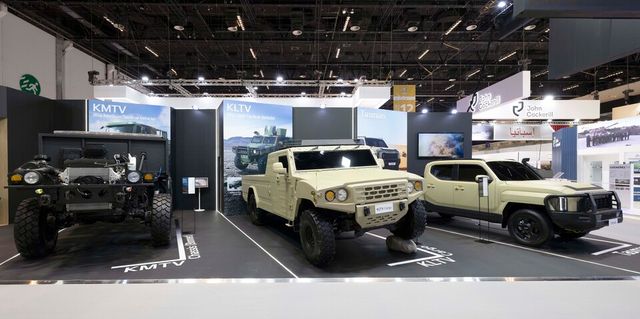 ©AP신문(AP뉴스)/ 이미지 제공 = 기아 ▲(왼쪽부터)&nbsp;중형표준차&nbsp;보닛형&nbsp;베어샤시,&nbsp;소형전술차&nbsp;2인승&nbsp;카고,&nbsp;타스만&nbsp;쇼카