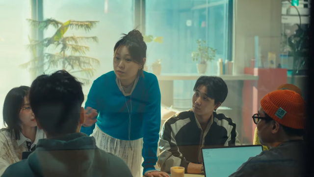 [AP신문 광고평론 No.1221]&nbsp; ​​​​​​​참여자들이 회의 하고 있는 모습. 사진 삼성생명 유튜브 캡처ⓒAP신문(AP뉴스)