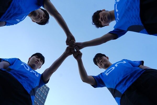 ⓒAP신문(AP뉴스)/ 이미지 제공 = 크래프톤&nbsp;▲DN 프릭스 선수단.