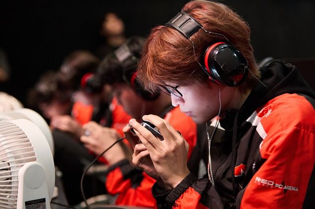 ©AP신문(AP뉴스)/이미지 제공 = 한국e스포츠협회 ▲농심 레드포스 '엑지' 김준하 선수.