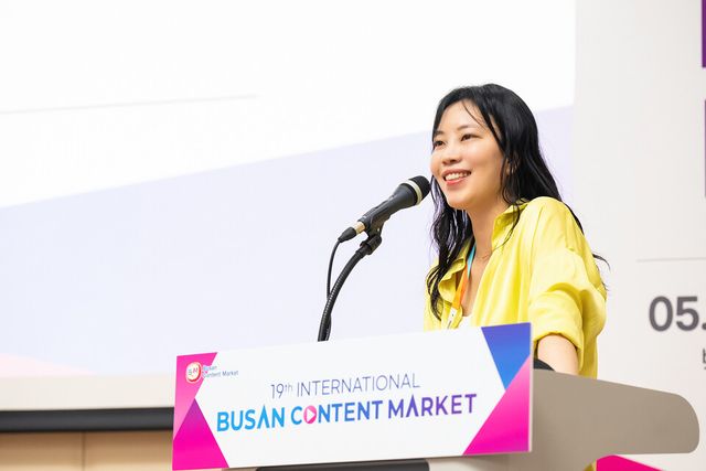 ©AP신문(AP뉴스)/이미지 제공 = CJ ENM ▲스튜디오드래곤 이혜영 CP가 BCM 아카데미에 연사로 참여해 ‘플랫폼에 따른 콘텐츠 전략’에 대한 세션을 진행했다.