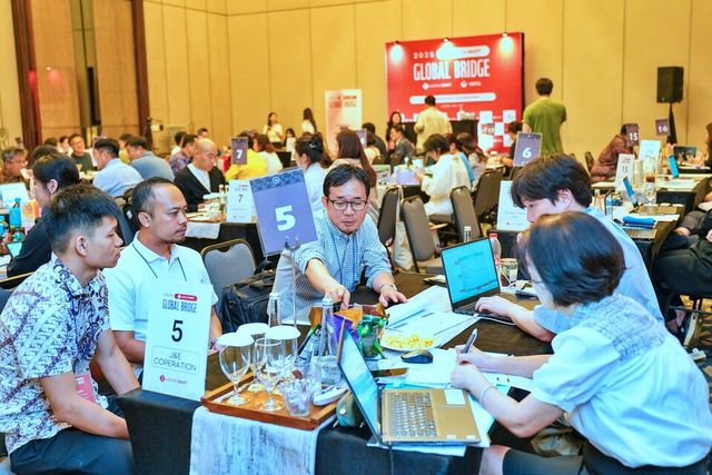 ©AP신문(AP뉴스)/이미지 제공 = 롯데쇼핑 ▲6월 4일 자카르타 그랜드 쉐라톤 간다리아시티호텔에서 진행된 롯데마트 '글로벌 브릿지 인 인도네시아' 수출상담회 전경.