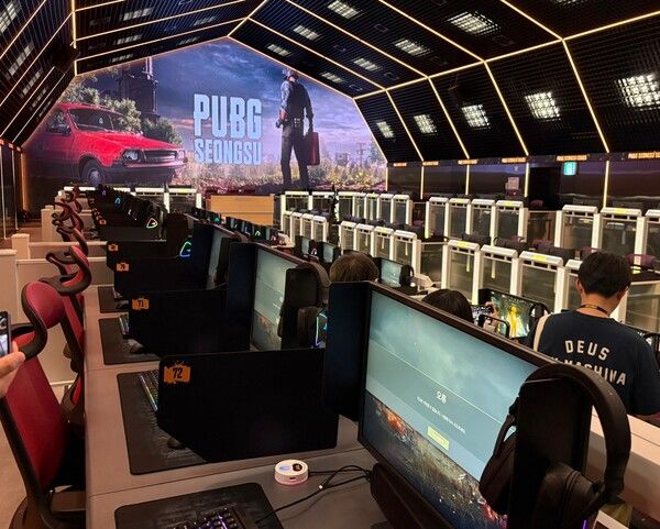 ⓒAP신문(AP뉴스)/ 박수연 기자 =&nbsp;▲배틀그라운드의 세계를 온몸으로 느낄 수 있는 몰입형 체험 공간 ‘플레이 아레나’(Play Arena)