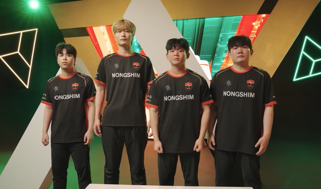 ©AP신문(AP뉴스)/이미지 제공 = 크래프톤 ▲농심 레드포스 펍지 모바일 선수단. (왼쪽부터) '독시' 박건훈, '엑지' 김준하, '티지' 김동현, '비니' 권순빈 선수.&nbsp;