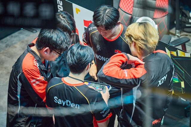 ©AP신문(AP뉴스)/이미지 제공 = 한국e스포츠협회 ▲농심 레드포스 펍지 모바일 팀.