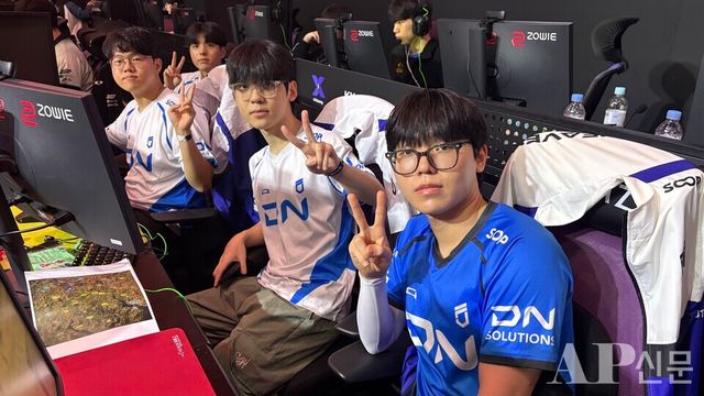 ©AP신문(AP뉴스) 박수연 기자 = ▲DN 프릭스 펍지팀. (사진 오른쪽부터) '헤븐' 김태성, '규민' 심규민, '살루트' 우제현, '디엘' 김진현 선수.