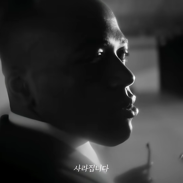 [AP신문 광고평론 No.1472]&nbsp; ​​​​​​​'맨인블랙'으로 분한 조나단. 사진 정관장TV 유튜브 캡처ⓒAP신문(AP뉴스)