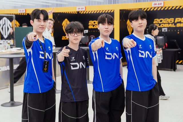 ©AP신문(AP뉴스)/이미지 제공 = 크래프톤 ▲(왼쪽부터) DNS 렉스, 규민, 헤븐, 디엘 선수