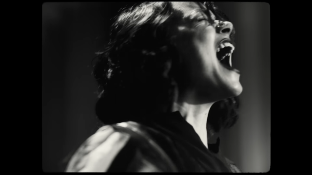 [AP신문 광고평론 No.1493]&nbsp; 미국의 웹사이트 제작 기업 Squarespace가 엠마 스톤과 함께 슈퍼볼 광고를 공개했다. 사진 Squarespace 유튜브 캡처ⓒAP신문(AP뉴스)