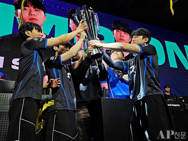 ⓒAP신문(AP뉴스)=이상민 기자&nbsp;▲'2026 PWS: 페이즈1' 챔피언 DN 수퍼스 배틀그라운드 팀.