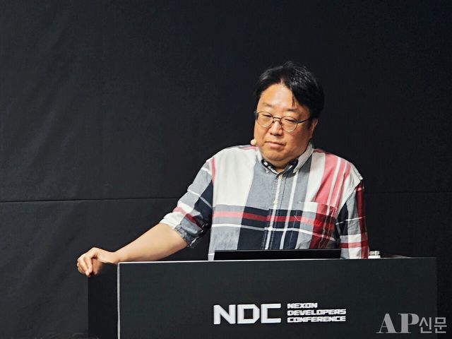 ⓒAP신문(AP뉴스) = 이상민 기자&nbsp;▲강연을 맡은 오윤호 넥슨코리아 실장.