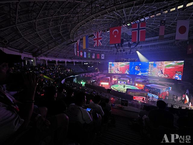 ⓒAP신문(AP뉴스) = 이상민 기자.&nbsp;▲한편 'PNC 2026' 그랜드 파이널이 펼쳐진 서울 장충체육관은&nbsp;이틀 연속 전석 매진 행렬을 이뤘다. 이틀간 4000명 이상의 관객들이 현장을 찾아 선수들에게 큰 응원을 보냈다.&nbsp;