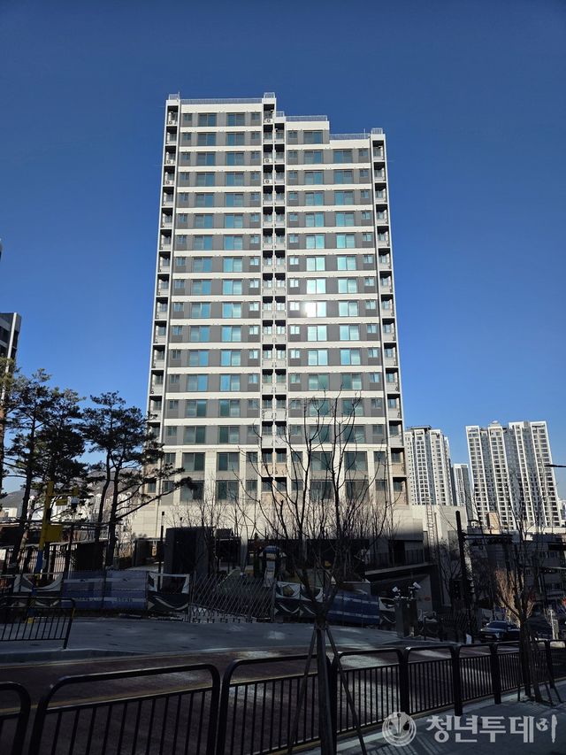 안양 냉천 행복주택(필름 부착 외관). 사진=GH