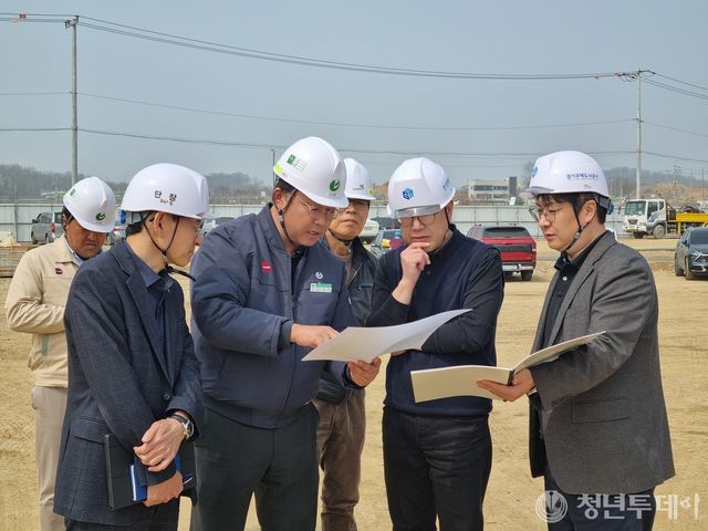 김상철 본부장(오른쪽에서 두 번째) 현장방문 모습. 사진=GH