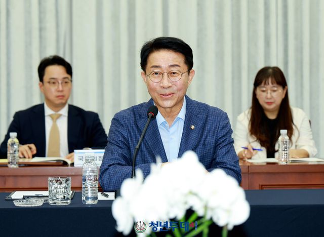 조정식 국회의장이 5일 오후 제주시 제주도청을 방문해 소통간담회에서 모두발언을 하고있다. 2026.8.5[사진=제주 김원혁 기자]