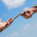 나르시시스트 후버링(Hoovering)의 특징과 행동 양상에 대해 이야기 합니다.