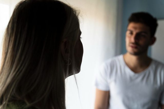 심리적 제동기제(Hemm-mechanismus)가 부족한 경우 바람, 도박과 같은 행동 문제에 취약해 진다.