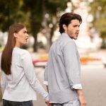 나르시시스트의 삼각관계 유발의 목적과 심리