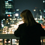 때리고 나서 안아주는 행위, 사랑이 아닌 '공포에 의한 조련'이다