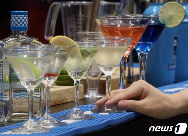 칵테일 바 모습. (사진은 기사 내용과 무관함) ⓒ News1 DB