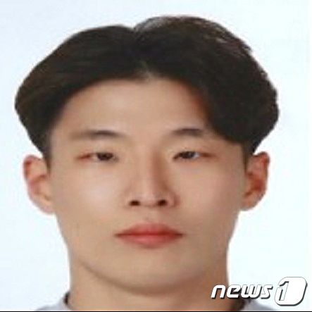 경기북부경찰청은 2022년 12월 29일 택시기사를 살해해 시신을 옷장에 숨기고 전 여자친구도 살해해 시신을 하천에 유기한 혐의로 구속된 이기영의 신상을 공개했다. (경기북부경찰청 제공)2022.12.29/뉴스1