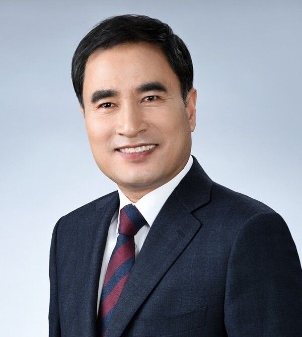 케이컨설팅 김용민 대표(전 포스코 중국법인 대표, k_con@naver.com)