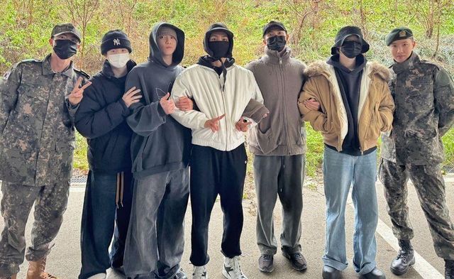 7인 멤버의 사진