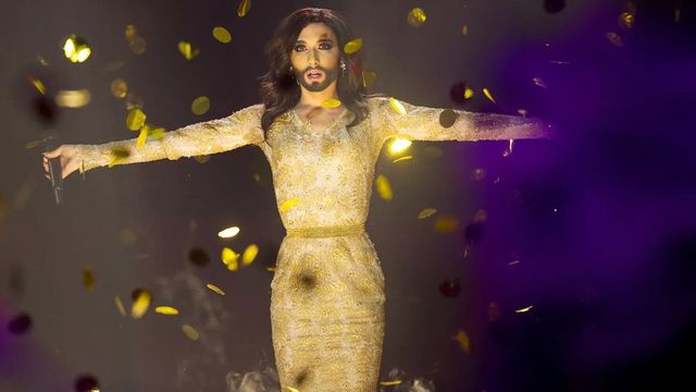 2015년 우승자였던 콘치타 부르스트 같은 출연진을 통해, 유로비전은 성소수자에 대한 포용적 태도와 진보성을 세계에 알렸다