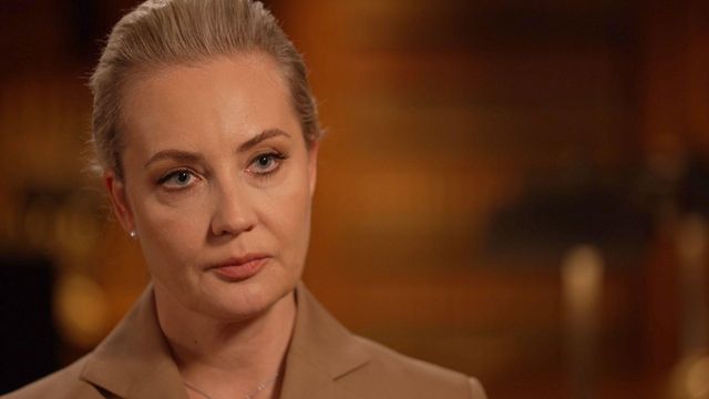 율리아 나발나야 