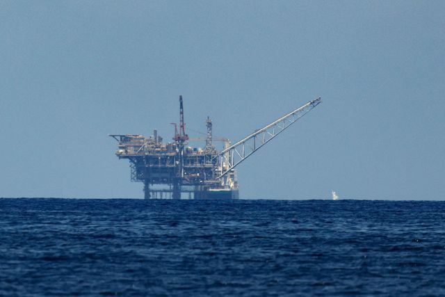 바다로 둘러싸인 천연가스전