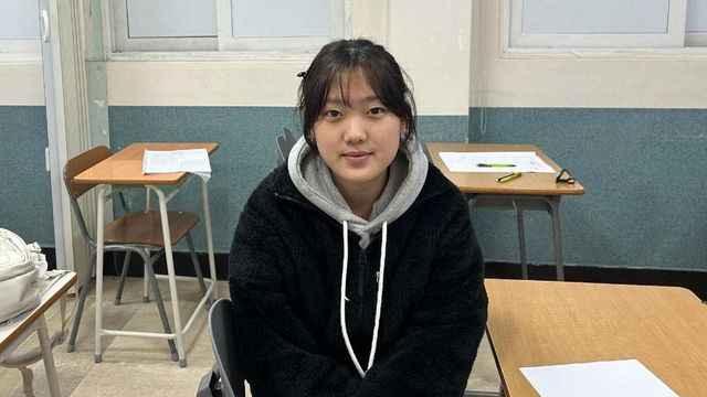 강유정 학생은 모의고사를 치르면서 수능 시간표에 적응한 것이 큰 도움이 됐다고 말한다